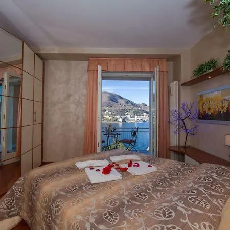 Lo Specchio Sul - The House Of Travelers Lejlighed *