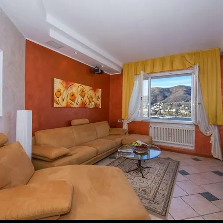Apartment Lo Specchio Sul - The House Of Travelers Como