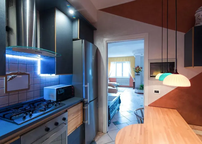 Lo Specchio Sul - The House Of Travelers * Como