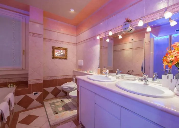 Lo Specchio Sul - The House Of Travelers Lejlighed Como