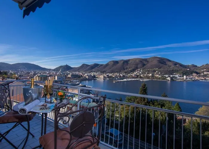 Lo Specchio Sul - The House Of Travelers * Como